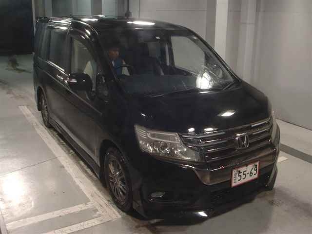 HONDA STEP WAGON 2012