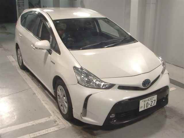 TOYOTA PRIUS ALPHA 2018