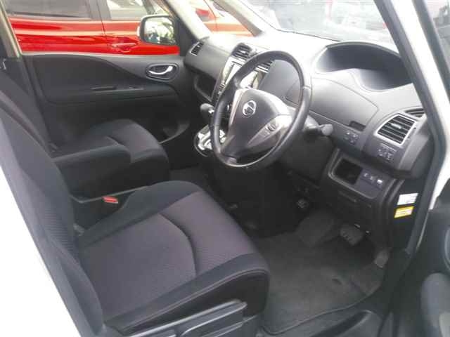 NISSAN SERENA 2012