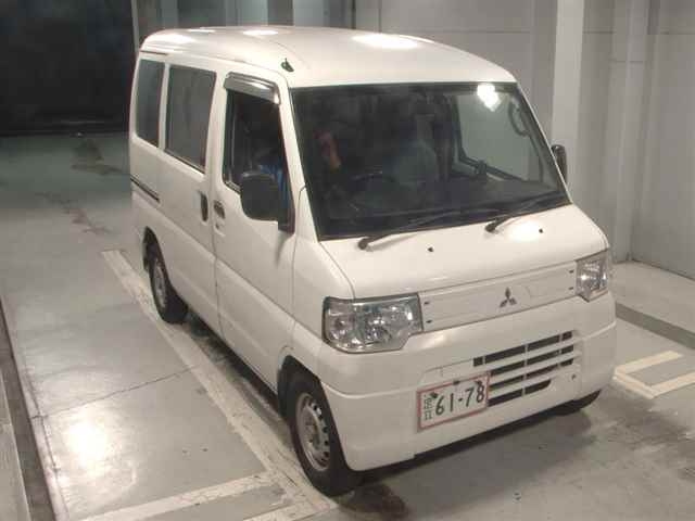 MITSUBISHI MINICAB VAN 2013