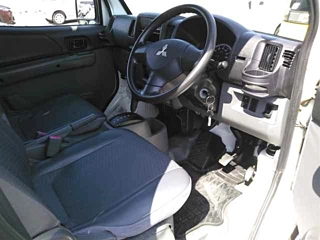 MITSUBISHI MINICAB VAN 2012