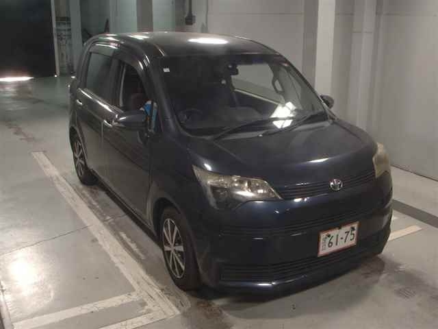 TOYOTA SPADE 2012