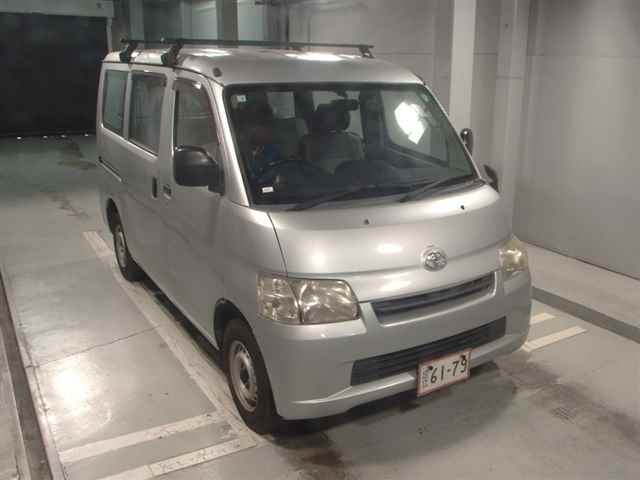 TOYOTA TOWN ACE VAN 2013