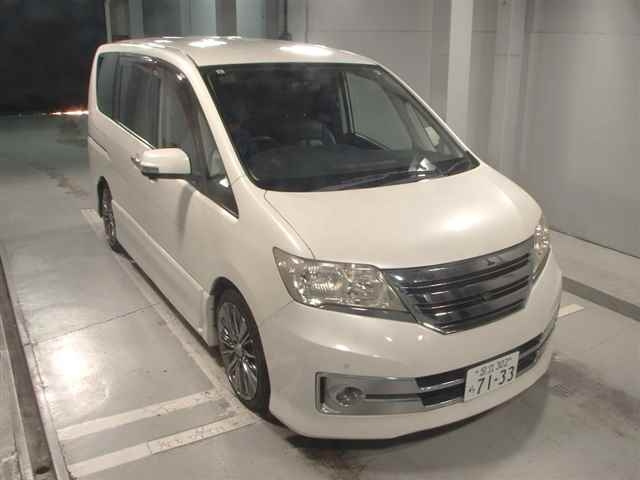 NISSAN SERENA 2011