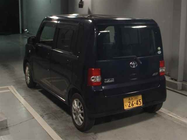 TOYOTA PIXIS SPACE 2014