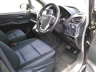 TOYOTA NOAH 2015