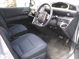 TOYOTA SIENTA 2016