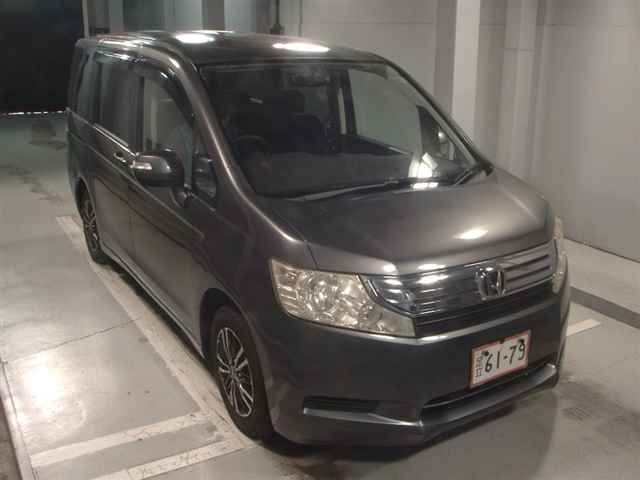 HONDA STEP WAGON 2011