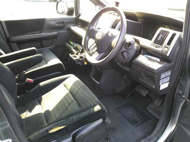 HONDA STEP WAGON 2011