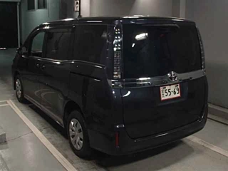 TOYOTA VOXY 2016