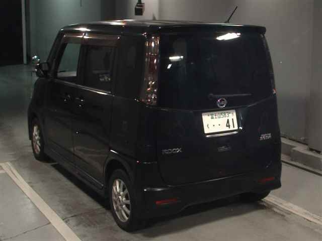 NISSAN ROOX 2010