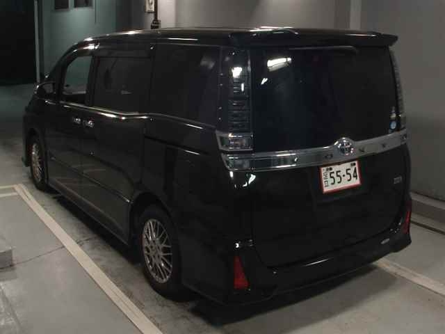 TOYOTA VOXY 2020