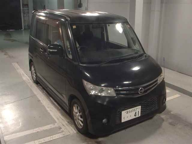 NISSAN ROOX 2010