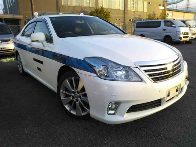 TOYOTA CROWN 2012
