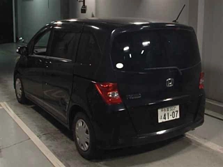 HONDA FREED 2009