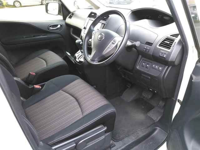 NISSAN SERENA 2015