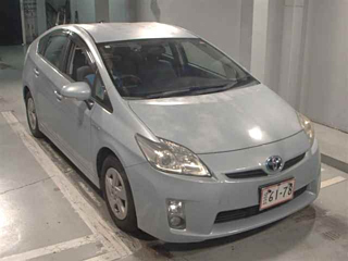 TOYOTA PRIUS 2010