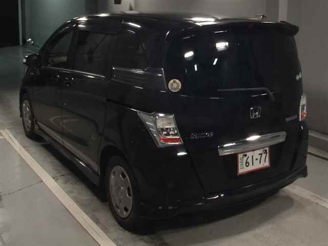 HONDA FREED 2012