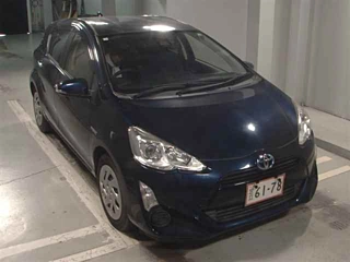 TOYOTA AQUA 2016