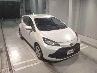 TOYOTA AQUA 2023