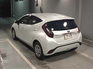 TOYOTA AQUA 2023