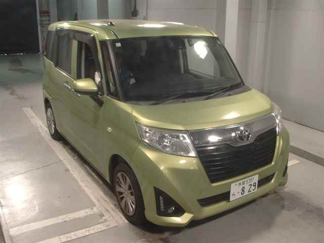 TOYOTA ROOMY 2017