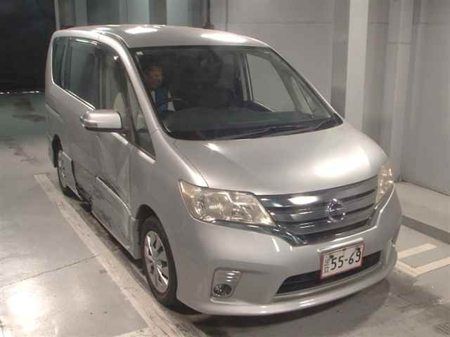 NISSAN SERENA 2013