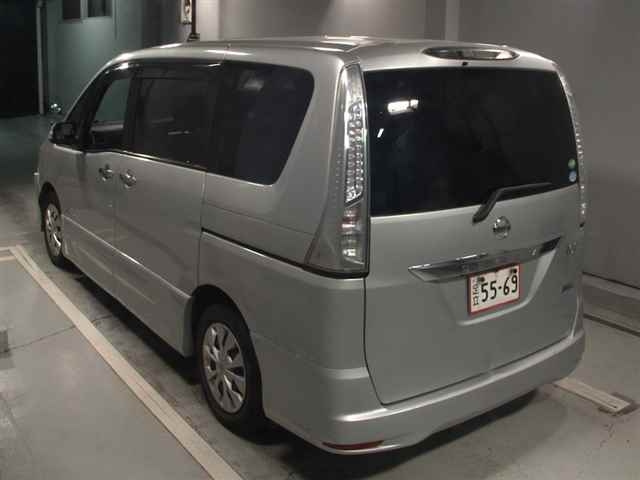 NISSAN SERENA 2013