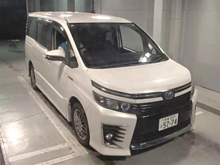TOYOTA VOXY 2016