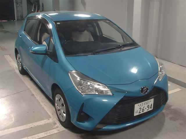 TOYOTA VITZ 2017