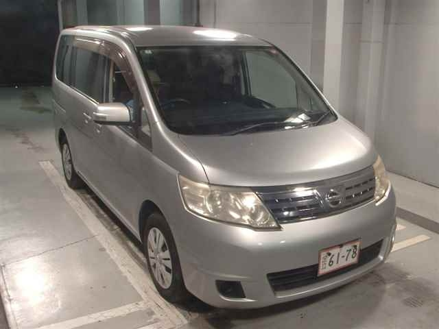 NISSAN SERENA 2010