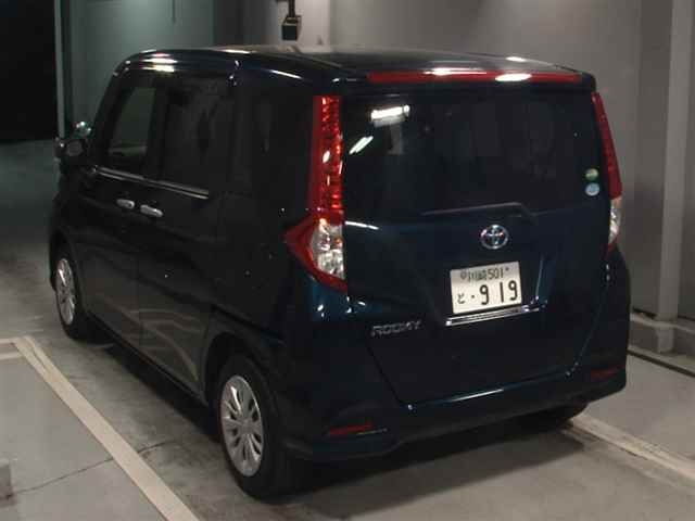 TOYOTA ROOMY 2019