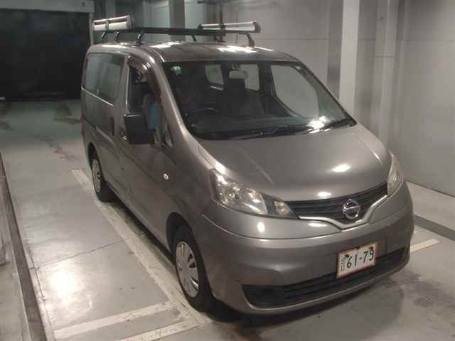 NISSAN NV200 2013