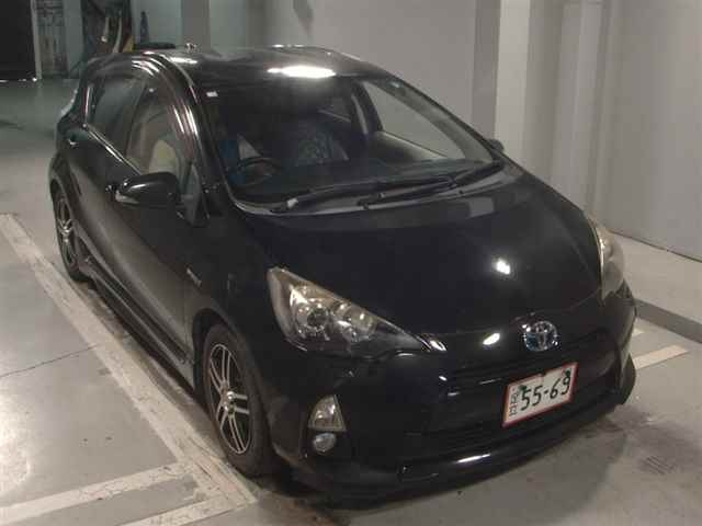 TOYOTA AQUA 2012