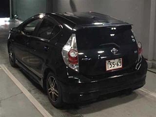 TOYOTA AQUA 2012