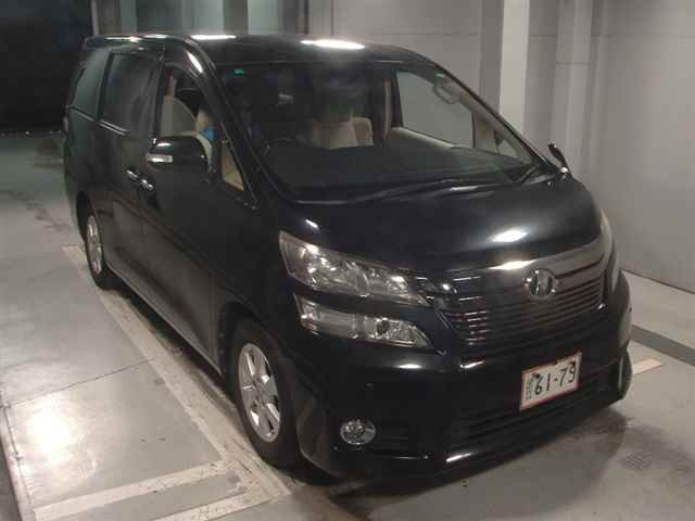 TOYOTA VELLFIRE 2014