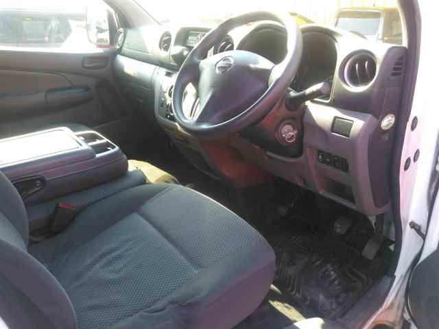 NISSAN CARAVAN VAN 2016