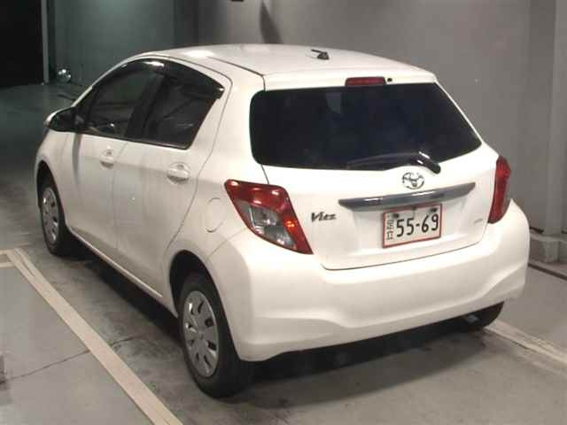 TOYOTA VITZ 2014