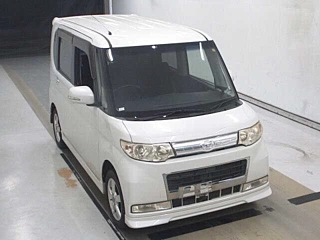 DAIHATSU TANTO 2010