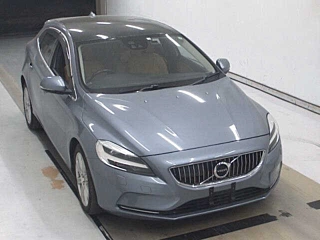 Заказать VOLVO V40