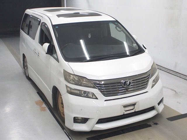 TOYOTA VELLFIRE 2009