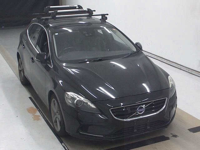 VOLVO V40 2013