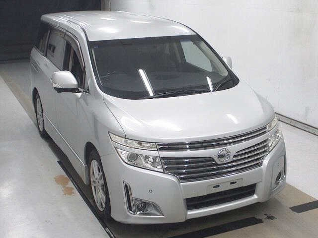 NISSAN ELGRAND 2010