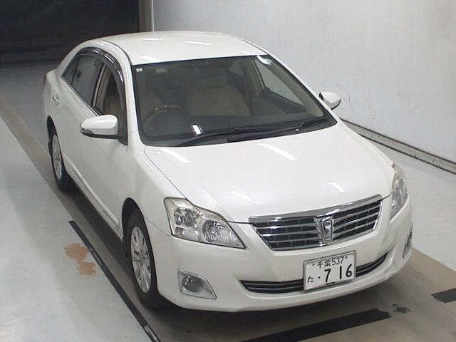 TOYOTA PREMIO 2015