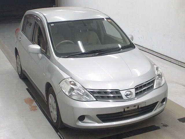 NISSAN TIIDA 2008