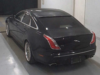 Заказать JAGUAR XJ SERIES