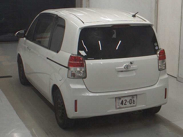 TOYOTA SPADE 2013