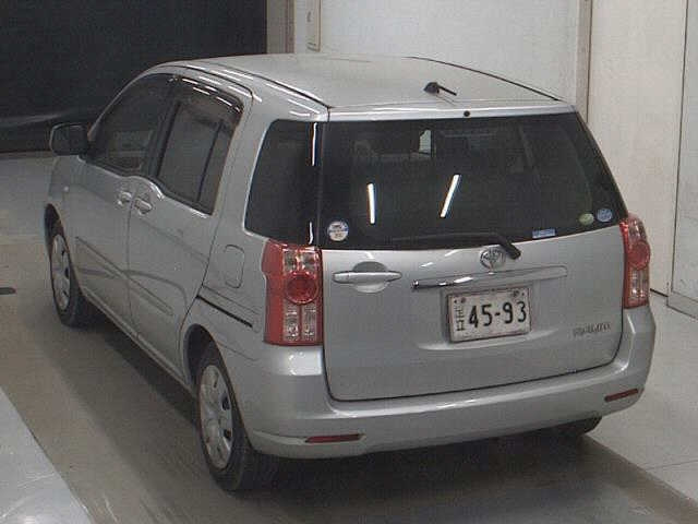 TOYOTA RAUM 2009