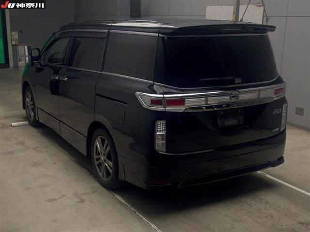 NISSAN ELGRAND 2013