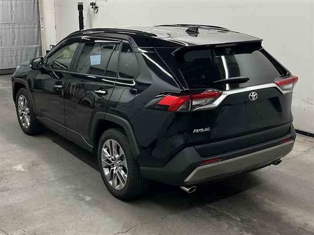 TOYOTA RAV4 2024